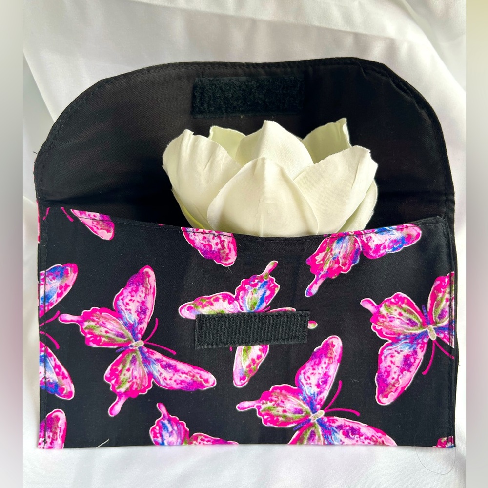 Butterfly flat pouch